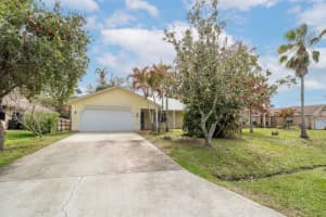2280 Longhorn Avenue, Port Saint Lucie, FL 34952 - MLS#B26005732