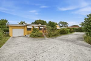 2703 Fillmore Street, Hollywood, FL 33020 - MLS#B26005756