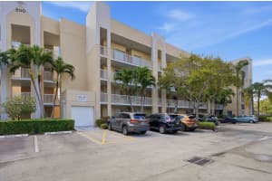 2541 Nob Hill Road, Sunrise, FL 33322 - MLS#B26005781