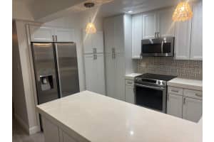 2424 Grant Street, Hollywood, FL 33020 - MLS#B26005787