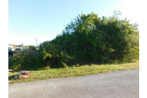 7402 Winter Garden Parkway, Fort Pierce, FL 34951 - MLS#B26005836