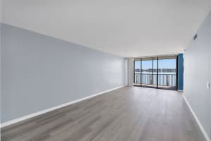 105 Lake Emerald Drive, Oakland Park, FL 33309 - MLS#B26005845