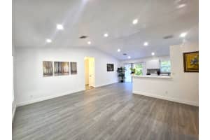 490 13th Lane, Vero Beach, FL 32962 - MLS#B26005869