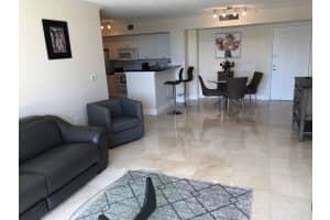 651 Okeechobee Boulevard, West Palm Beach, FL 33401 - MLS#B26005935