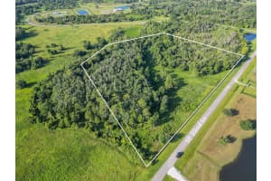 13520 22nd Lane, Okeechobee, FL 34974 - MLS#B26006015