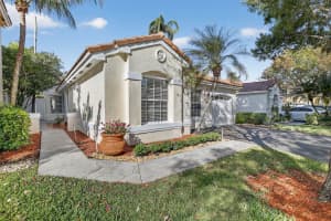 922 Opal Terrace, Weston, FL 33326 - MLS#B26006018