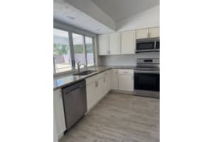 262 Crescent Avenue, Port Saint Lucie, FL 34984 - MLS#B26006027