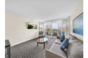 2670 Sunrise Boulevard, Fort Lauderdale, FL 33304 - MLS#B26006048