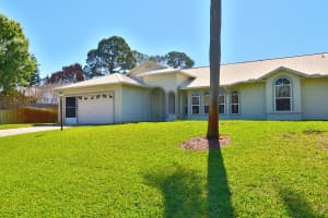 686 Caravan Terrace, Sebastian, FL 32958 - MLS#B26006069