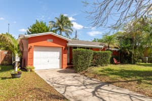 5819 Monroe Street, Hollywood, FL 33023 - MLS#B26006072