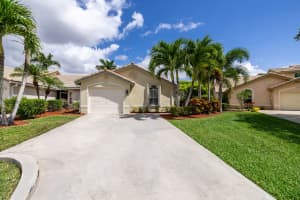 10517 Pelican Drive, Wellington, FL 33414 - MLS#B26006085