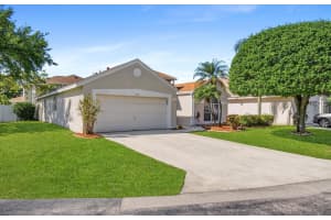 1352 Fairfax Cir Circle, Boynton Beach, FL 33436 - MLS#B26006096