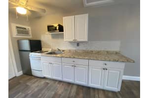 189 27th Place, Boynton Beach, FL 33435 - MLS#B26006214