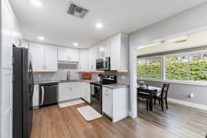 8913 Sandridge Avenue, Hobe Sound, FL 33455 - MLS#B26006217