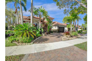 762 Crescent Way, Weston, FL 33326 - MLS#B26006220