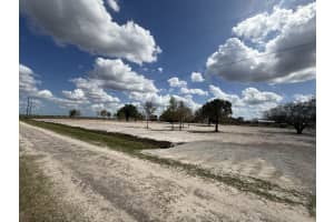 14416 252nd Street, Okeechobee, FL 34972 - MLS#B26006226