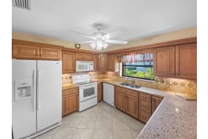 9810 Tabebuia Tree Drive, Boynton Beach, FL 33436 - MLS#B26006310