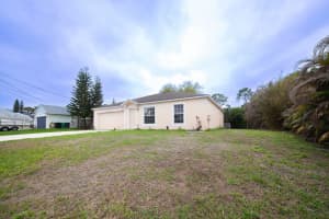 1566 Bellevue Avenue, Port Saint Lucie, FL 34953 - MLS#B26006324