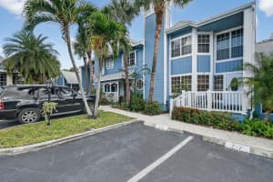 717 Ocean Dunes Circle, Jupiter, FL 33477 - MLS#B26006334