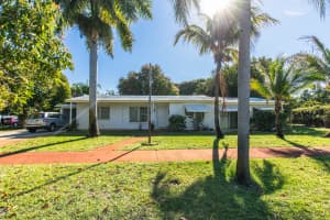 308 Australian Circle, Lake Park, FL 33403 - MLS#B26006355