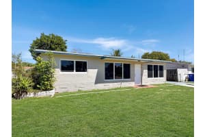 6751 Cody Street, Hollywood, FL 33024 - MLS#B26006433