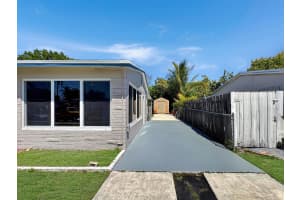 6751 Cody Street, Hollywood, FL 33024 - MLS#B26006433