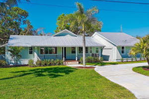 2366 Country Club Lane, Stuart, FL 34996 - MLS#B26006451