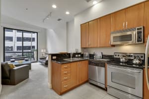 801 Olive Avenue, West Palm Beach, FL 33401 - MLS#B26006586