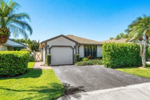 2579 Bedford Mews Drive, Wellington, FL 33414 - MLS#B26006641