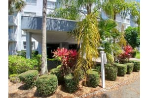 470 Executive Center Drive, West Palm Beach, FL 33401 - MLS#B26006690