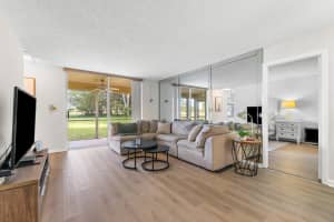 6000 2nd Avenue, Boca Raton, FL 33487 - MLS#B26006705