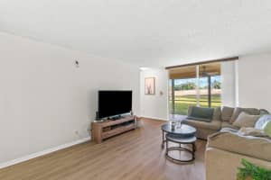 6000 2nd Avenue, Boca Raton, FL 33487 - MLS#B26006705