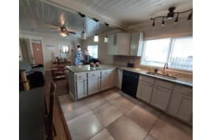 1009 18th Street, West Palm Beach, FL 33407 - MLS#B26006735