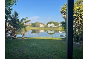 4675 Lakeside Circle, West Palm Beach, FL 33417 - MLS#B26006772