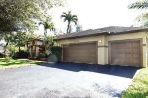 5330 199th Avenue, Pembroke Pines, FL 33332 - MLS#B26006774