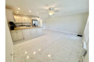 42 Sussex B, West Palm Beach, FL 33417, West Palm Beach, FL 33417 - MLS#B26006823