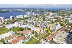 580 Sapodilla Avenue, West Palm Beach, FL 33401 - MLS#B26006835