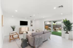 301 78th Terrace, Plantation, FL 33324 - MLS#B26006925