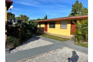 1723 Moffett Street, Hollywood, FL 33020 - MLS#B26007047