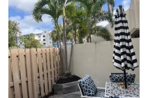 602 Executive Center Drive, West Palm Beach, FL 33401 - MLS#B26007057