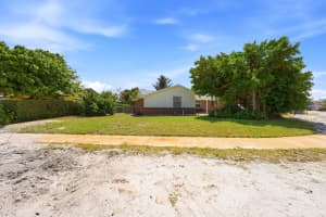 1509 W Road, West Palm Beach, FL 33403 - MLS#B26007068