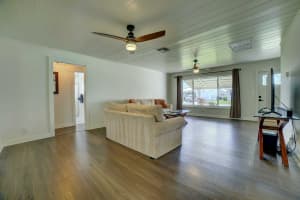 132 10th Court, Boynton Beach, FL 33426 - MLS#B26007069