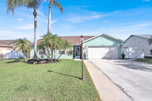 8781 Sand Lake Court, Lake Worth, FL 33467 - MLS#B26007083