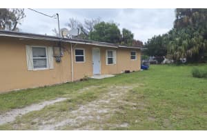610 21st Street, Fort Pierce, FL 34950 - MLS#B26007088