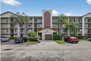 13055 15th Court, Pembroke Pines, FL 33027 - MLS#B26007098