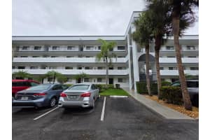 4725 Lucerne Lakes Boulevard E 106, Greenacres, Fl 33467, Greenacres