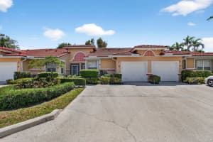 12527 Crystal Pointe Drive, Boynton Beach, FL 33437 - MLS#B26007214