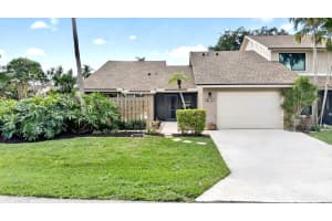 11866 Donlin Drive, Wellington