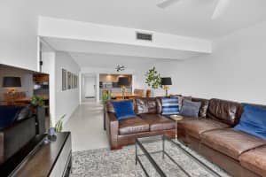 1528 Whitehall Drive, Davie, FL 33324 - MLS#B26007222