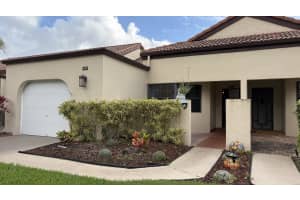 8232 Waterline Drive, Boynton Beach, FL 33472 - MLS#B26007229